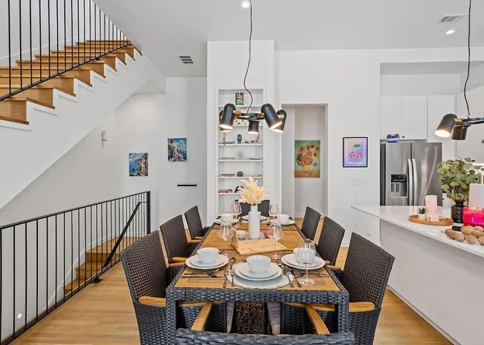 The Folium 3bd In The Heart Of Magnolia Holiday home Fort Worth